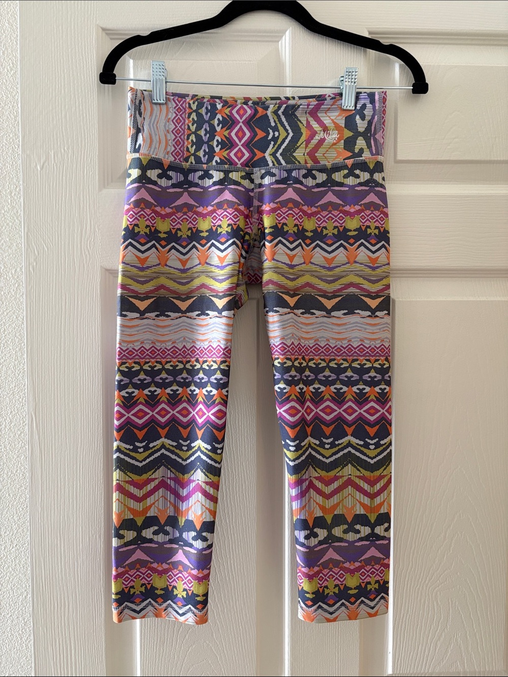 Mika Yoga Patterned Capris S/M